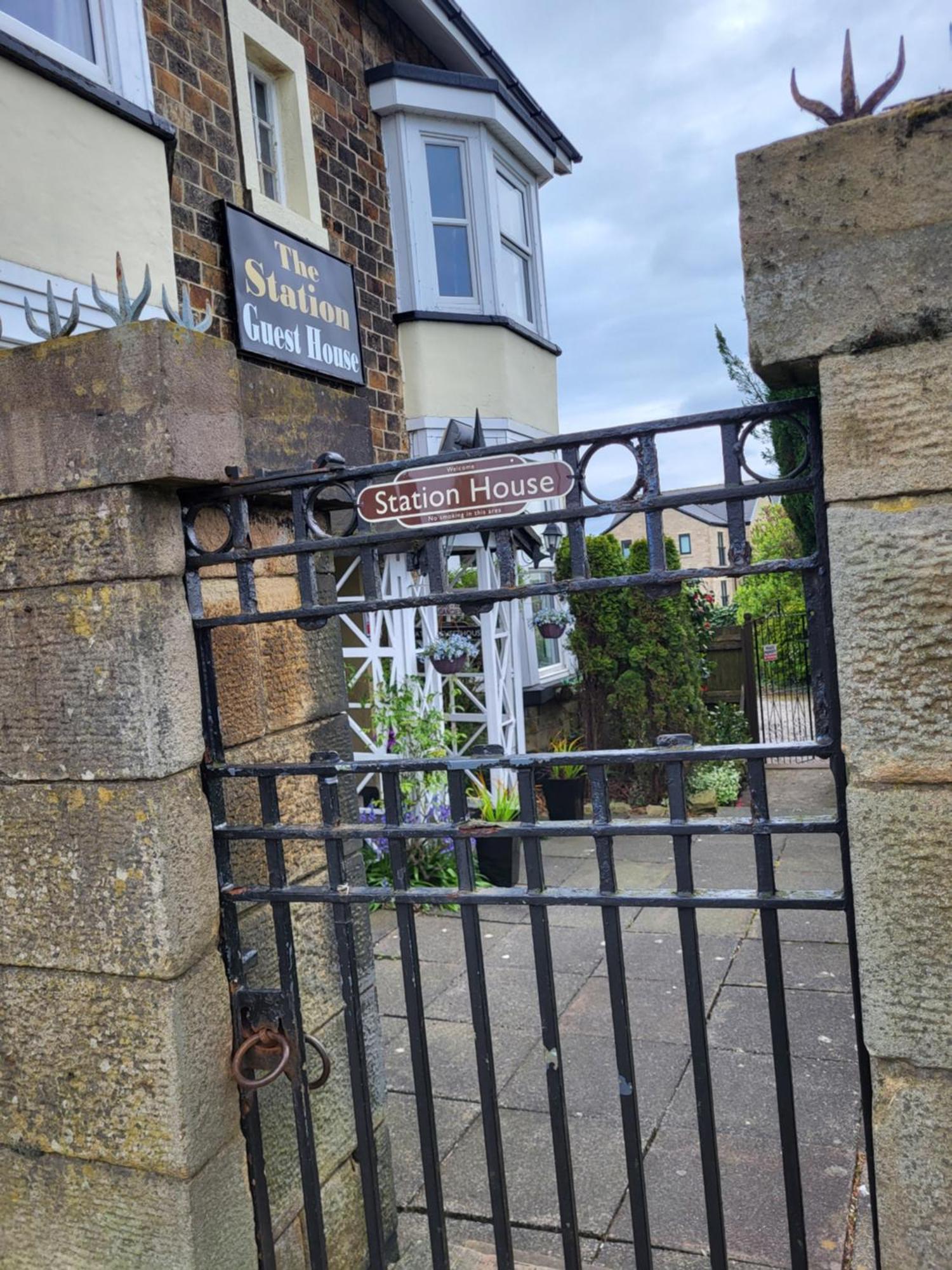 Station Guesthouse - Key Pad Entry Lancaster Exterior photo