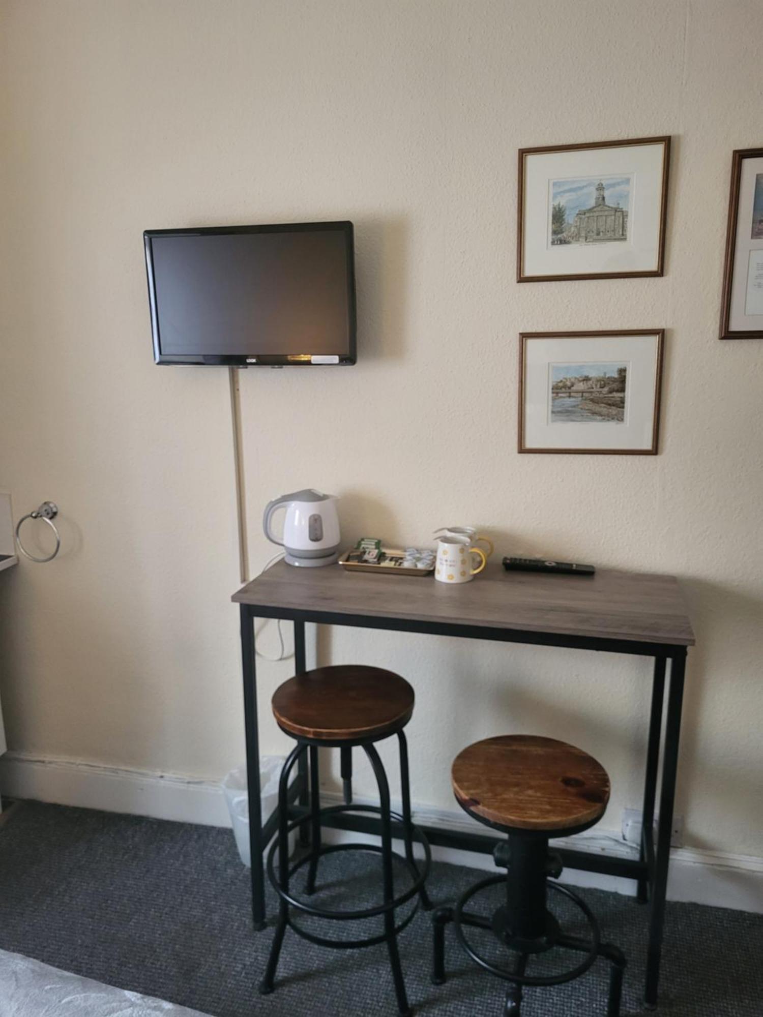 Station Guesthouse - Key Pad Entry Lancaster Room photo
